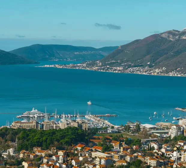 Image  de la page Tivat – Monténégro de Sealar - Aéroports de Normandie